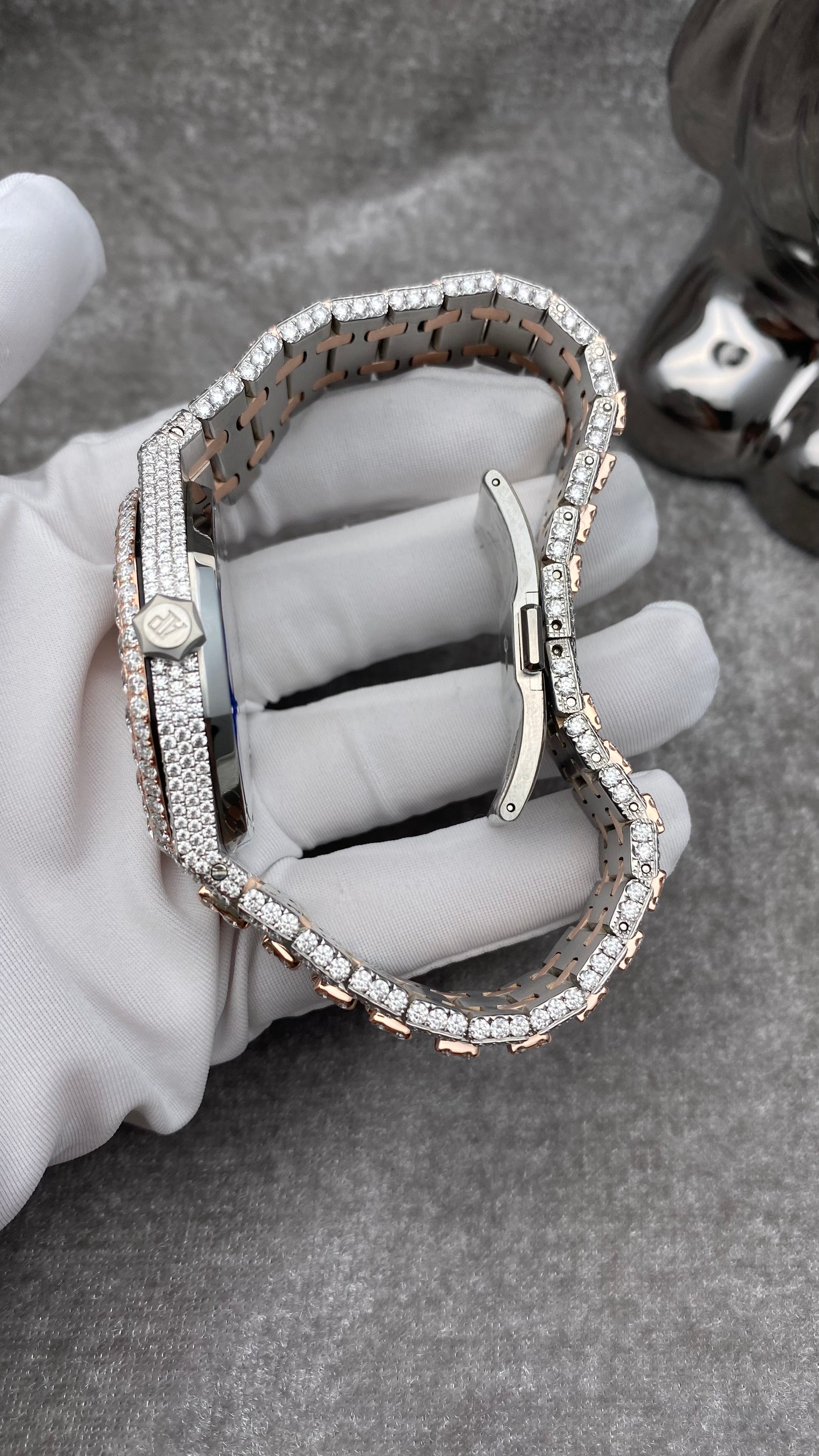 Customised Audemars Piguet Royal Oak 15400OR 41mm Watch w/Diamonds and Arabic Dial