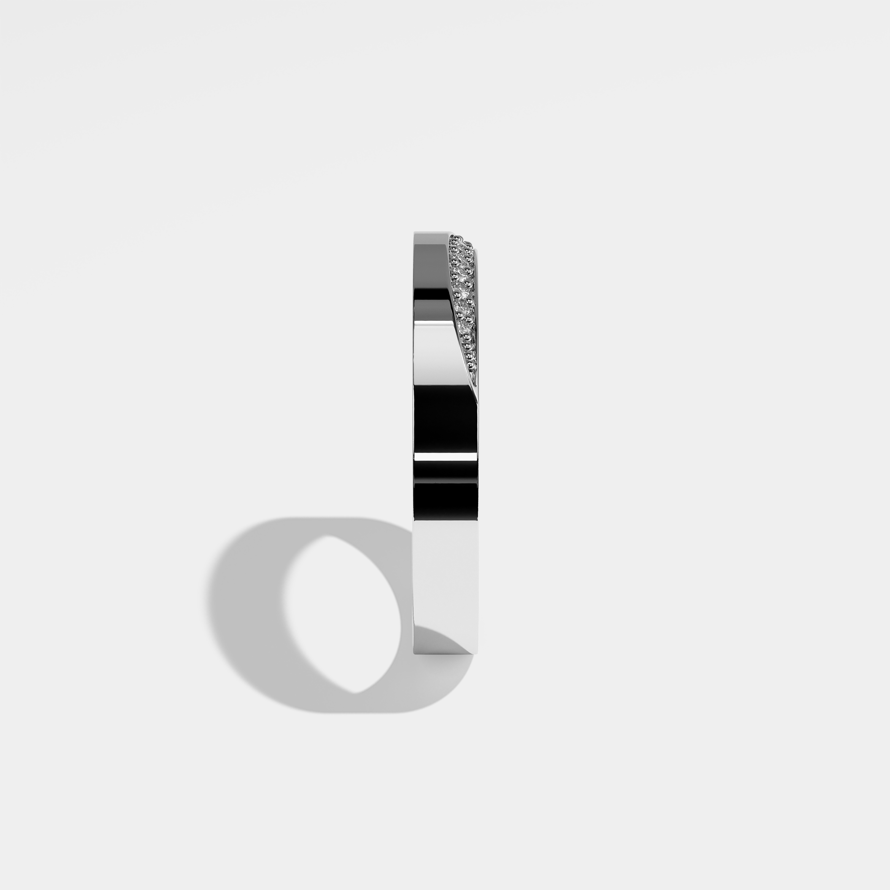 Side View – Kurbãni Durjini Amélie Diamond Round Brilliant Wedding Yellow Gold