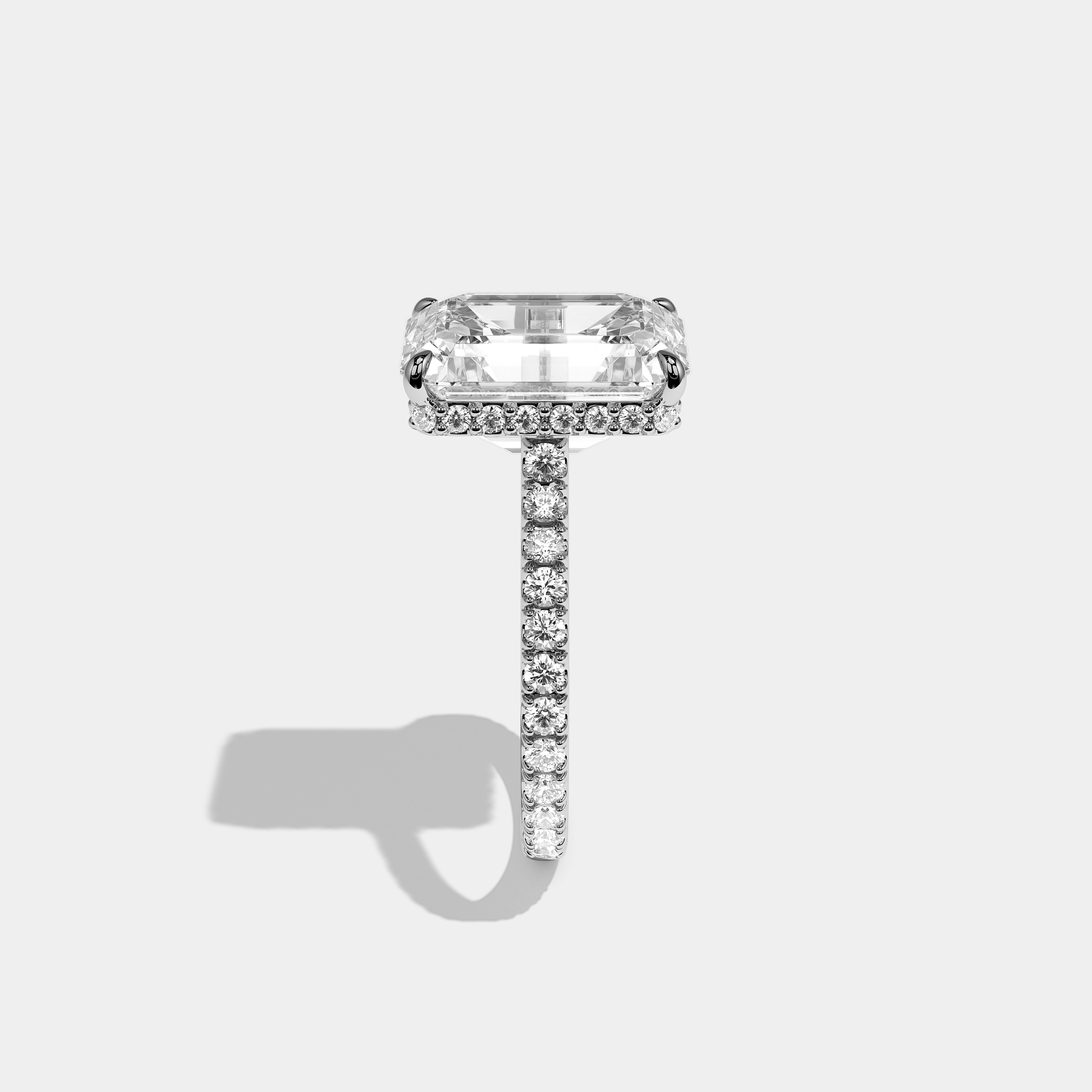 Side View – Kurbãni Durjini Florin Evanesce Diamond Emerald Halo Engagement Ring