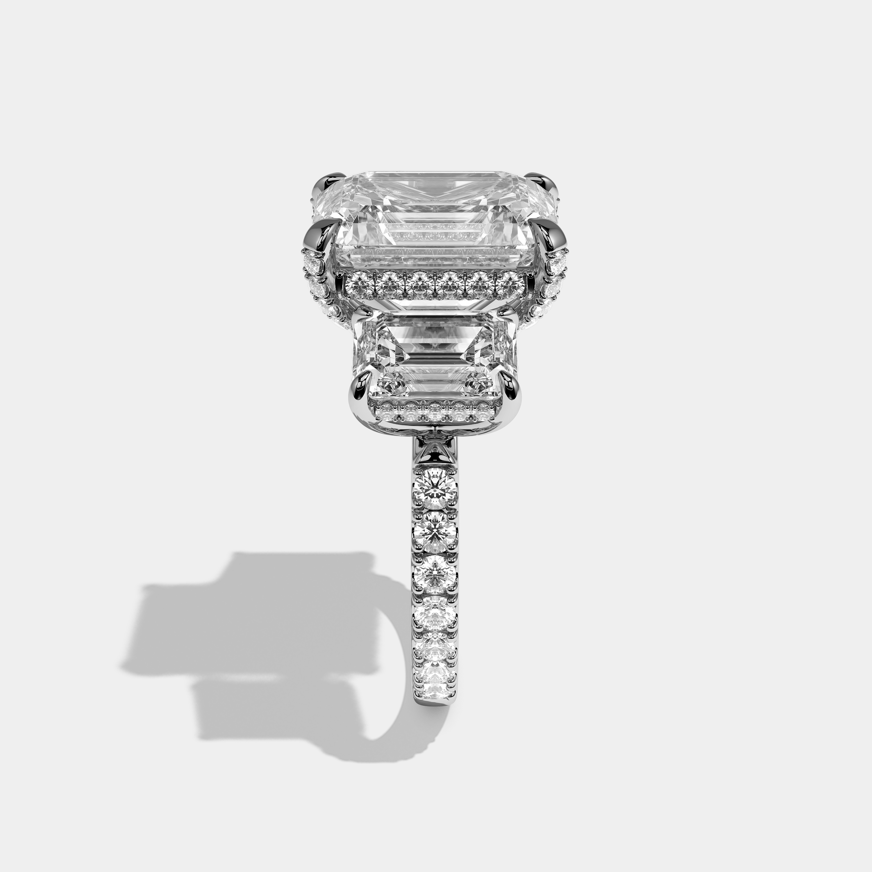 Side View – Kurbãni Durjini Marcellin Éclat Diamond Emerald Halo Engagement Ring