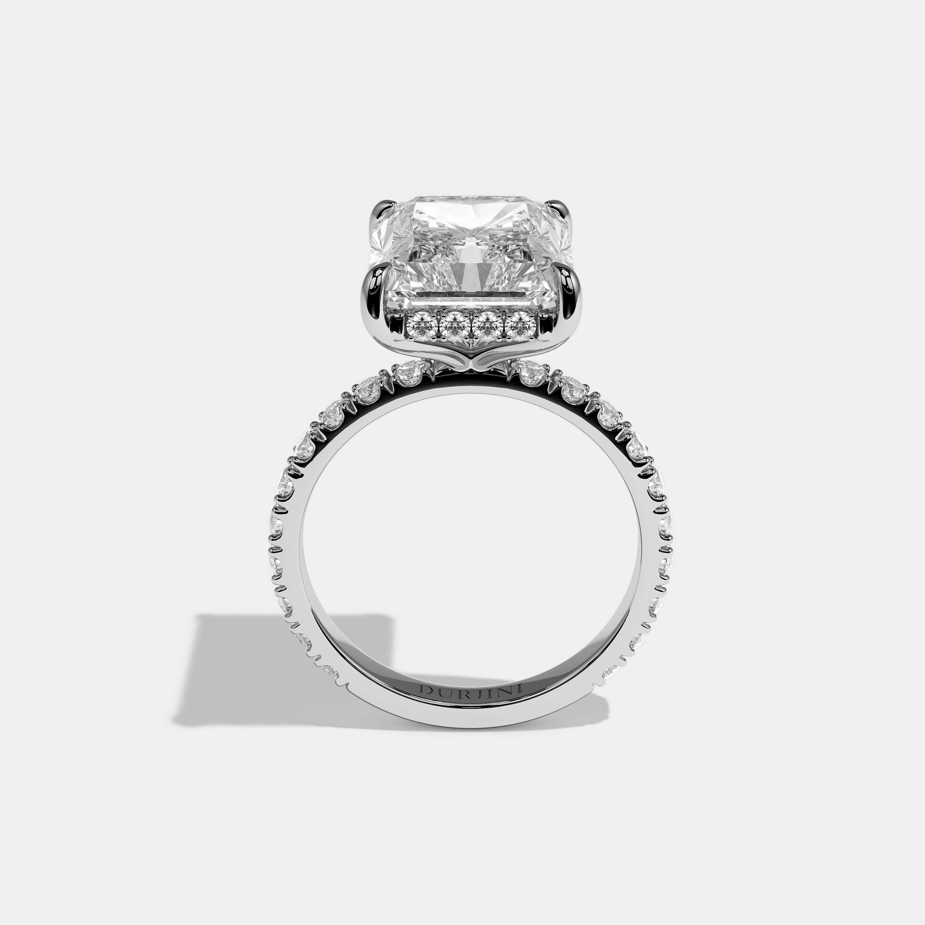 Full View – Kurbãni Durjini Isolene Étoile Diamond Radiant Halo Engagement Ring
