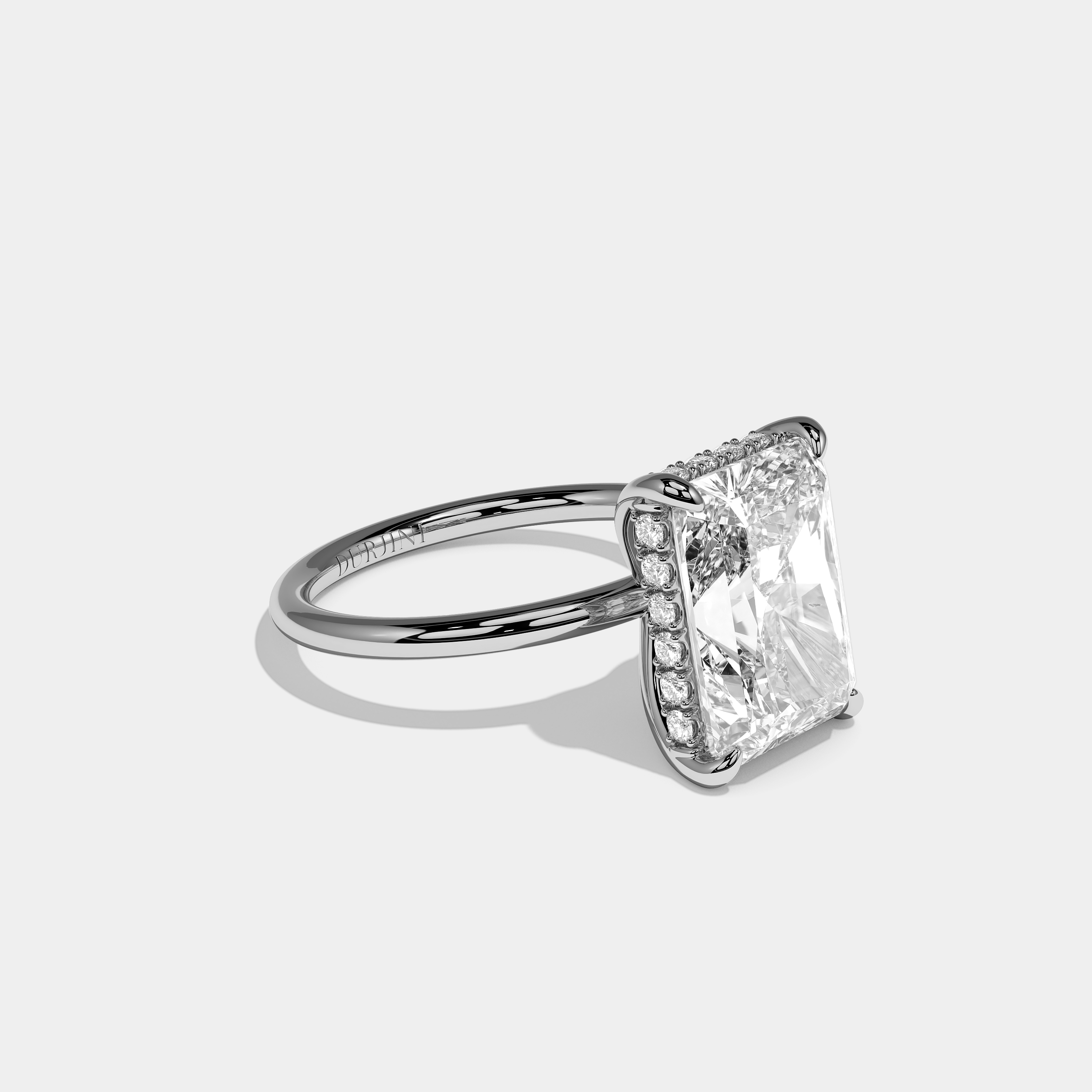 Right view Thalor Étoile Diamond Radiant Halo Engagement Ring 18K White Gold Kurbãni Durjini