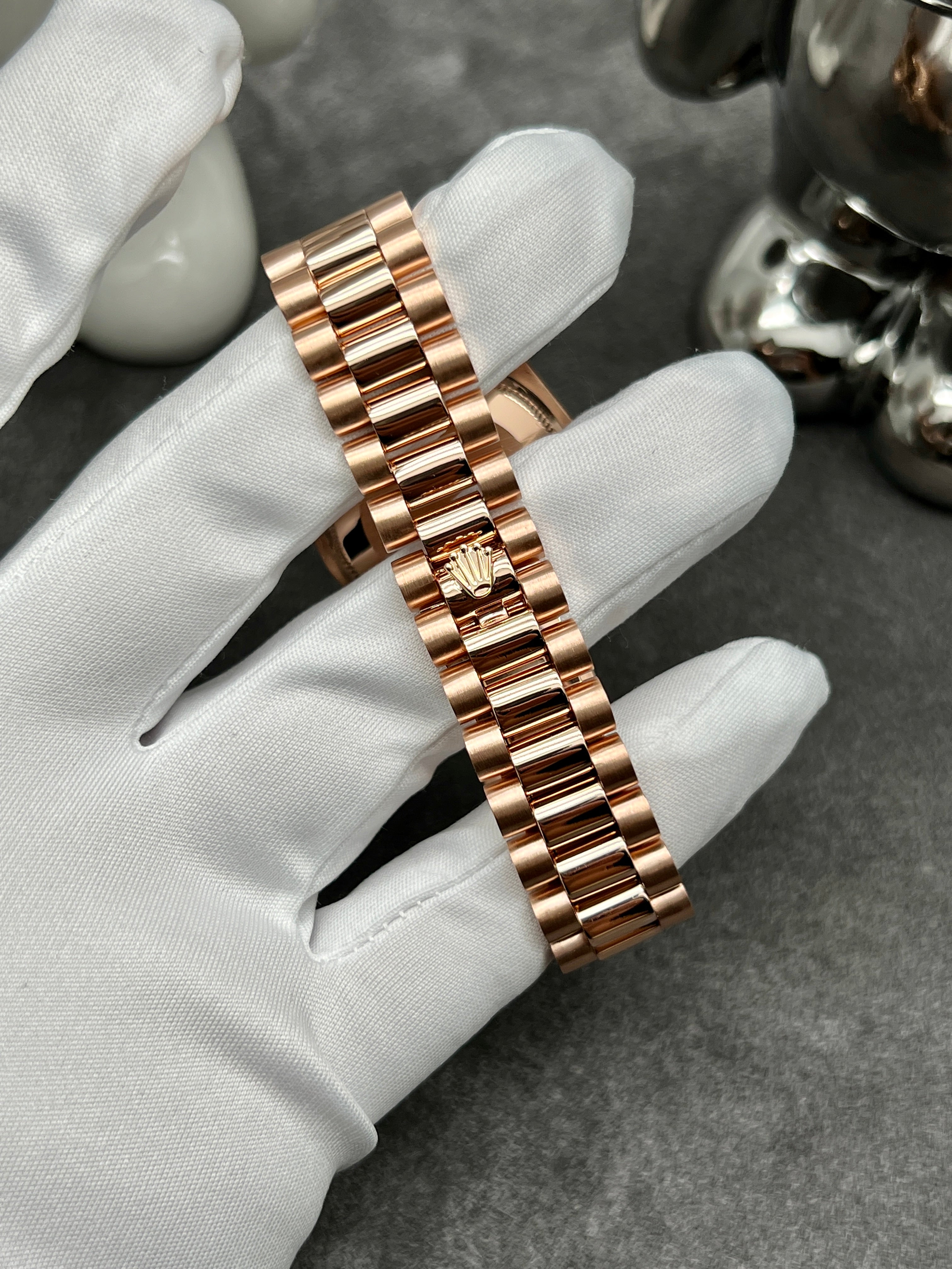 Rolex Chocolate Diamond 18K Everose Gold Women's Wristwatch 28 mm