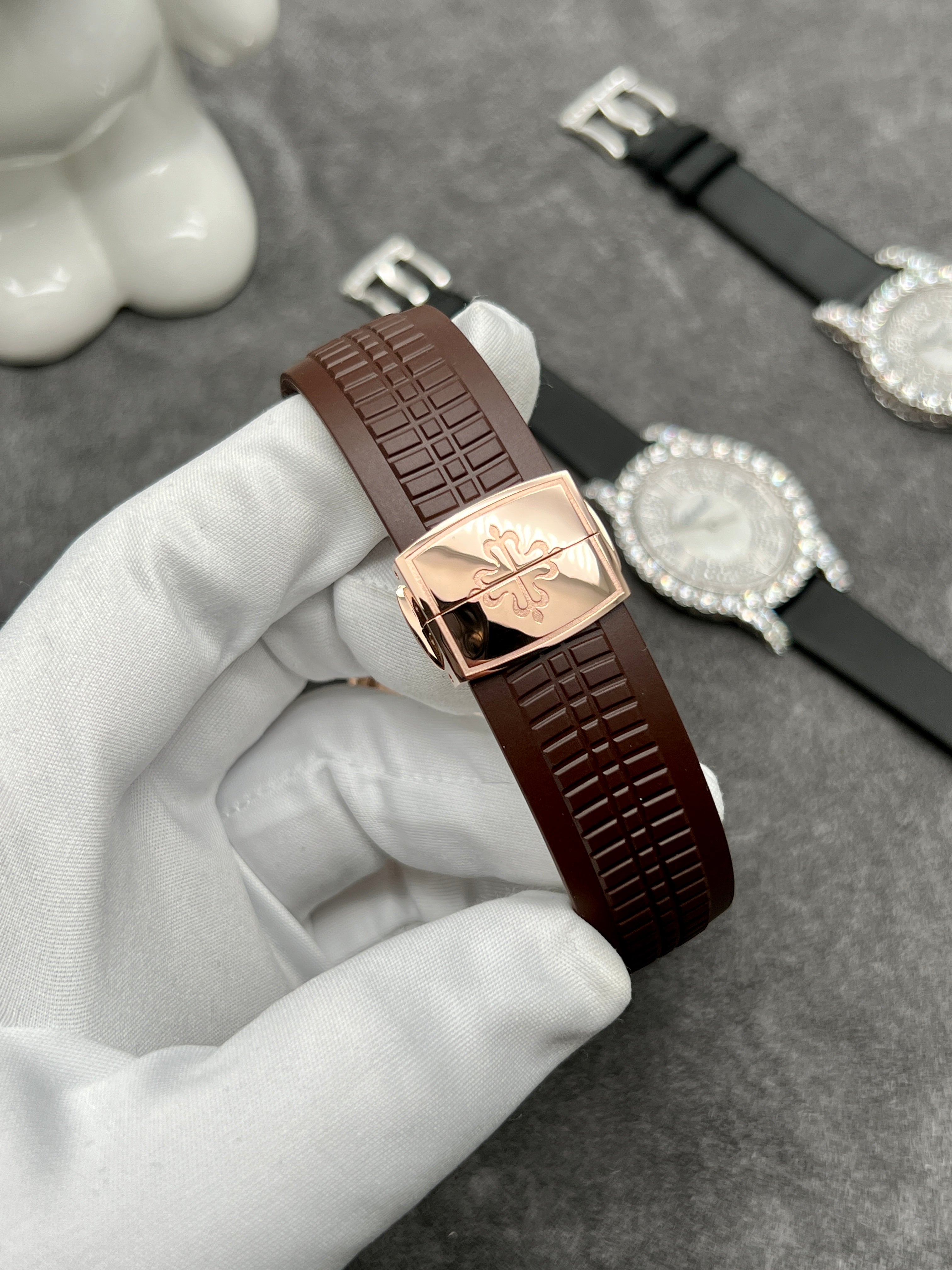 PATEK PHILIPPE AQUANAUT ROSE GOLD 5167R-001