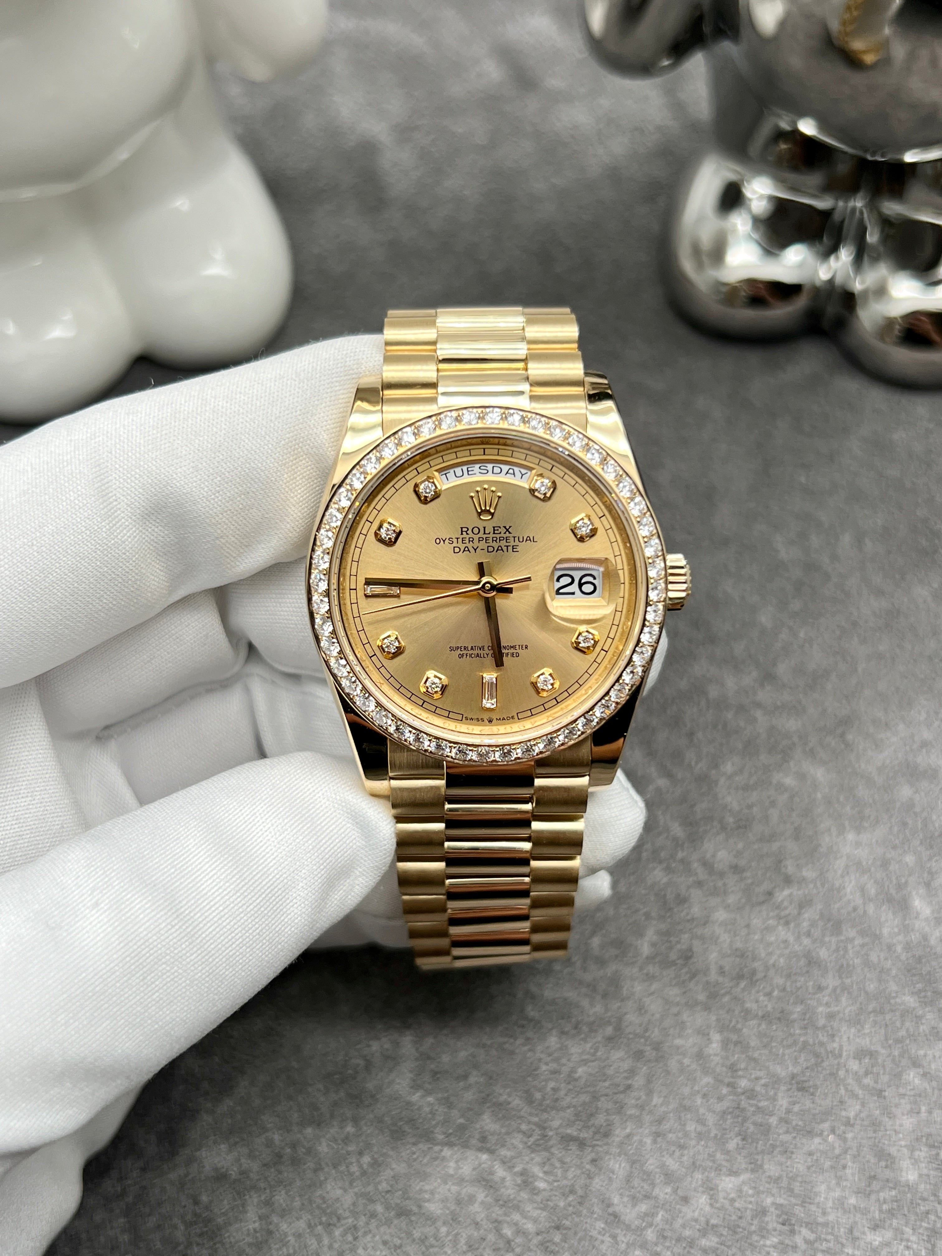 Rolex Day-Date 40mm Yellow Gold Diamond Bezel Midsize Watch