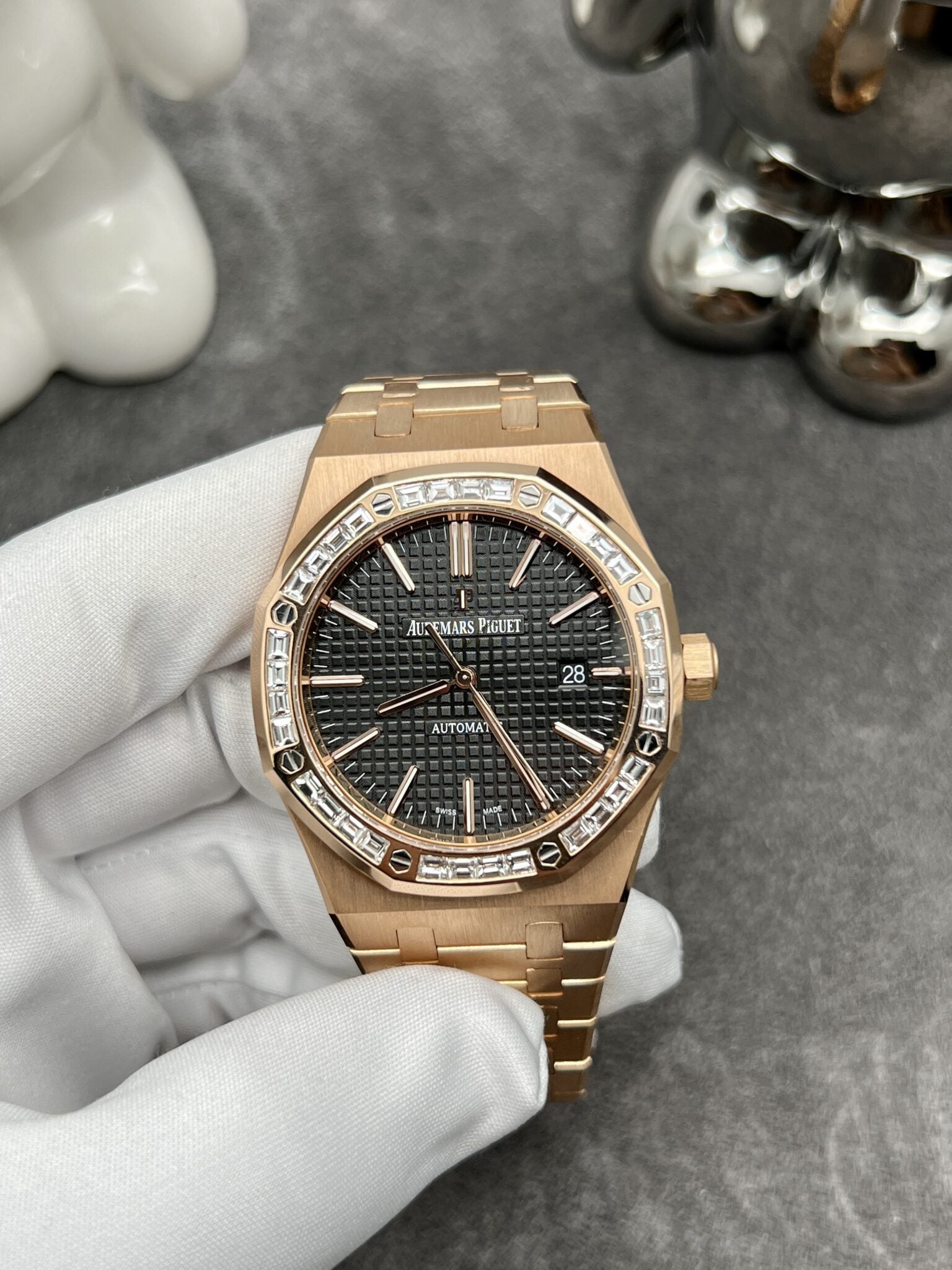 Limited Edition Black Dial Men AUDEMARS PIGUET Royal Oak Self winding