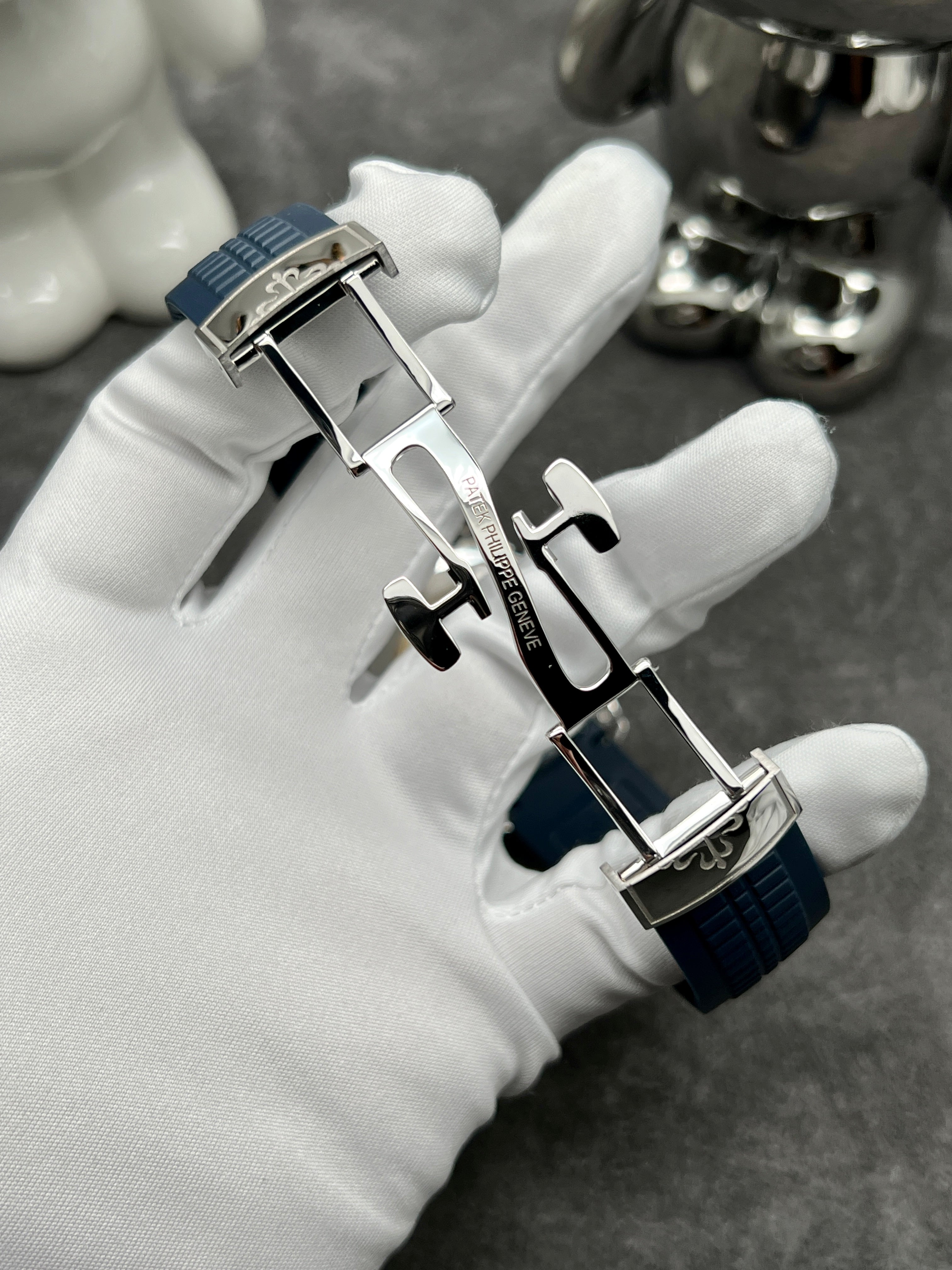 PATEK PHILIPPE NAUTILUS WHITE GOLD DIAMOND BEZEL BLUE STRAP