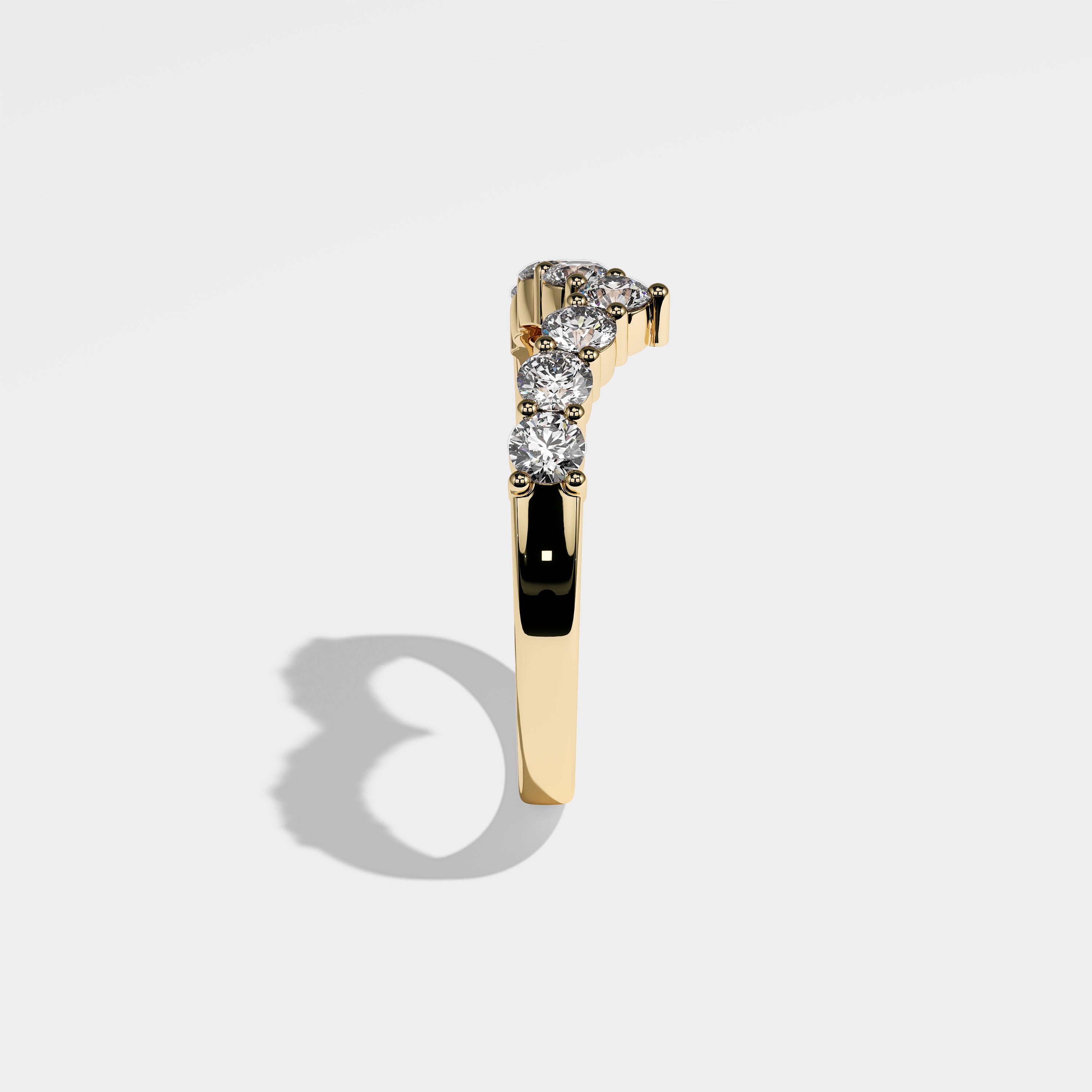 Violet round brilliant-cut diamond engagement ring in 18K yellow gold by Kurbãni Durjini, side view