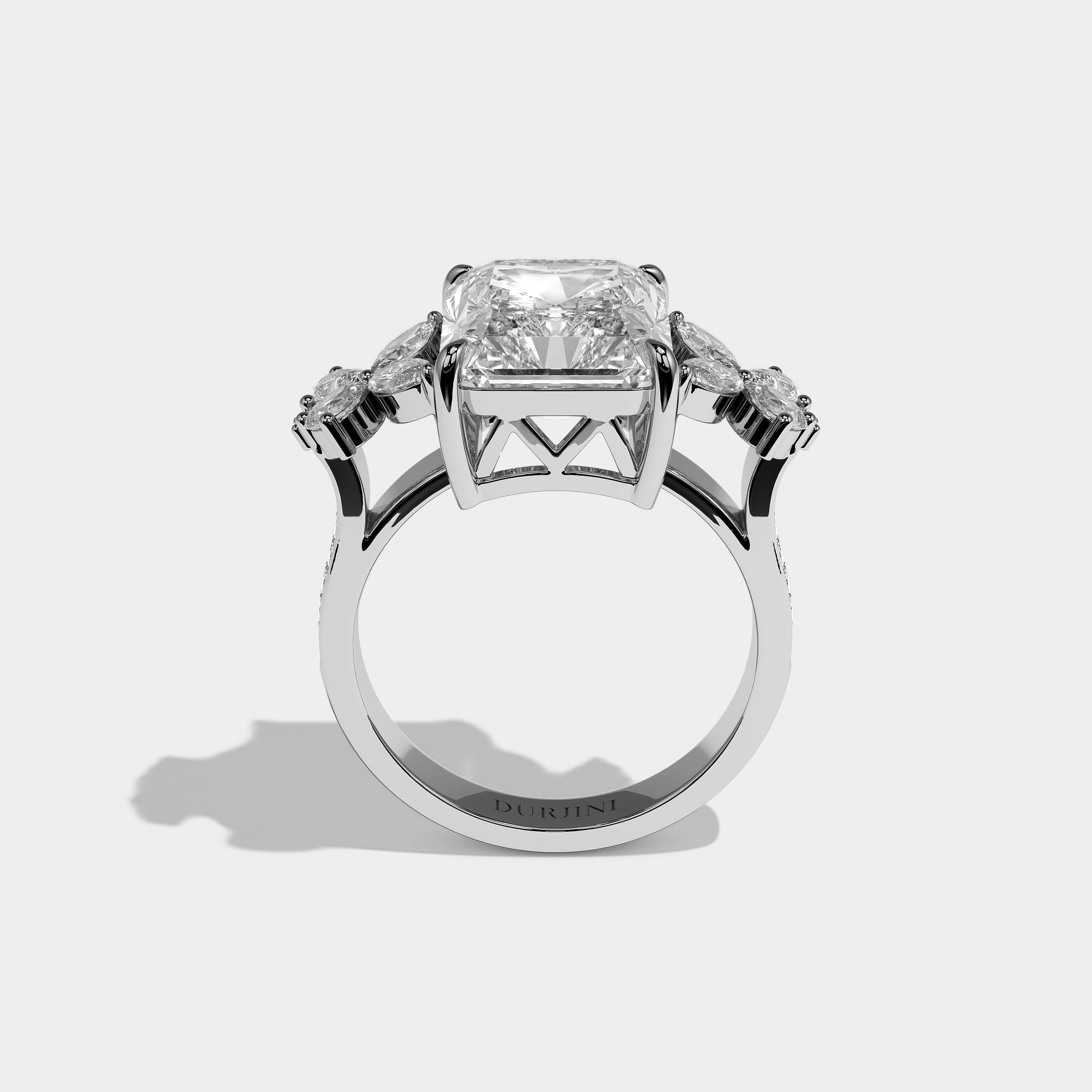 Full View – Kurbãni Durjini Cendrine Éclat Diamond Radiant Engagement Ring