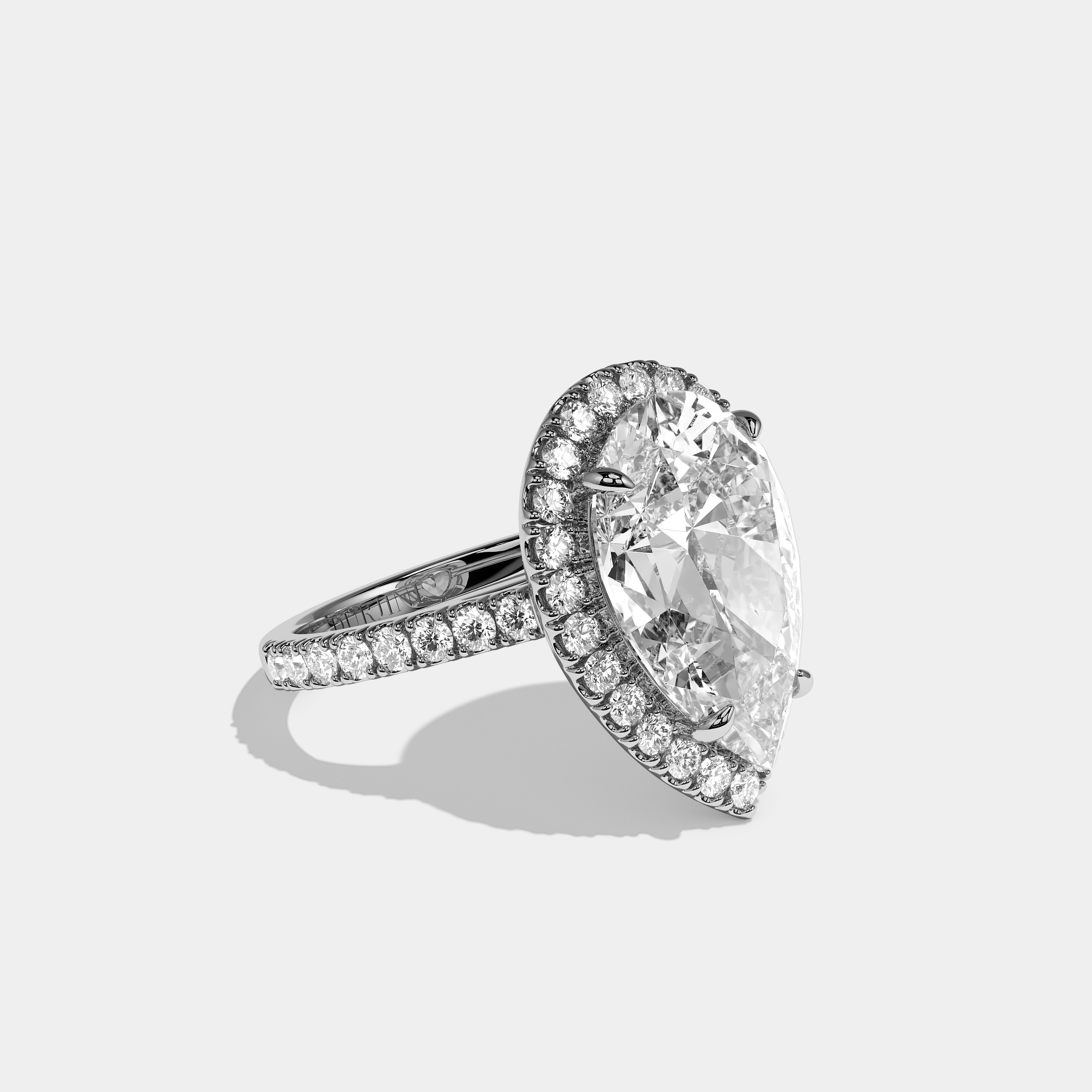 Valorin Éclat Diamond Pear Halo Engagement Ring 18K White Gold 20.00ct