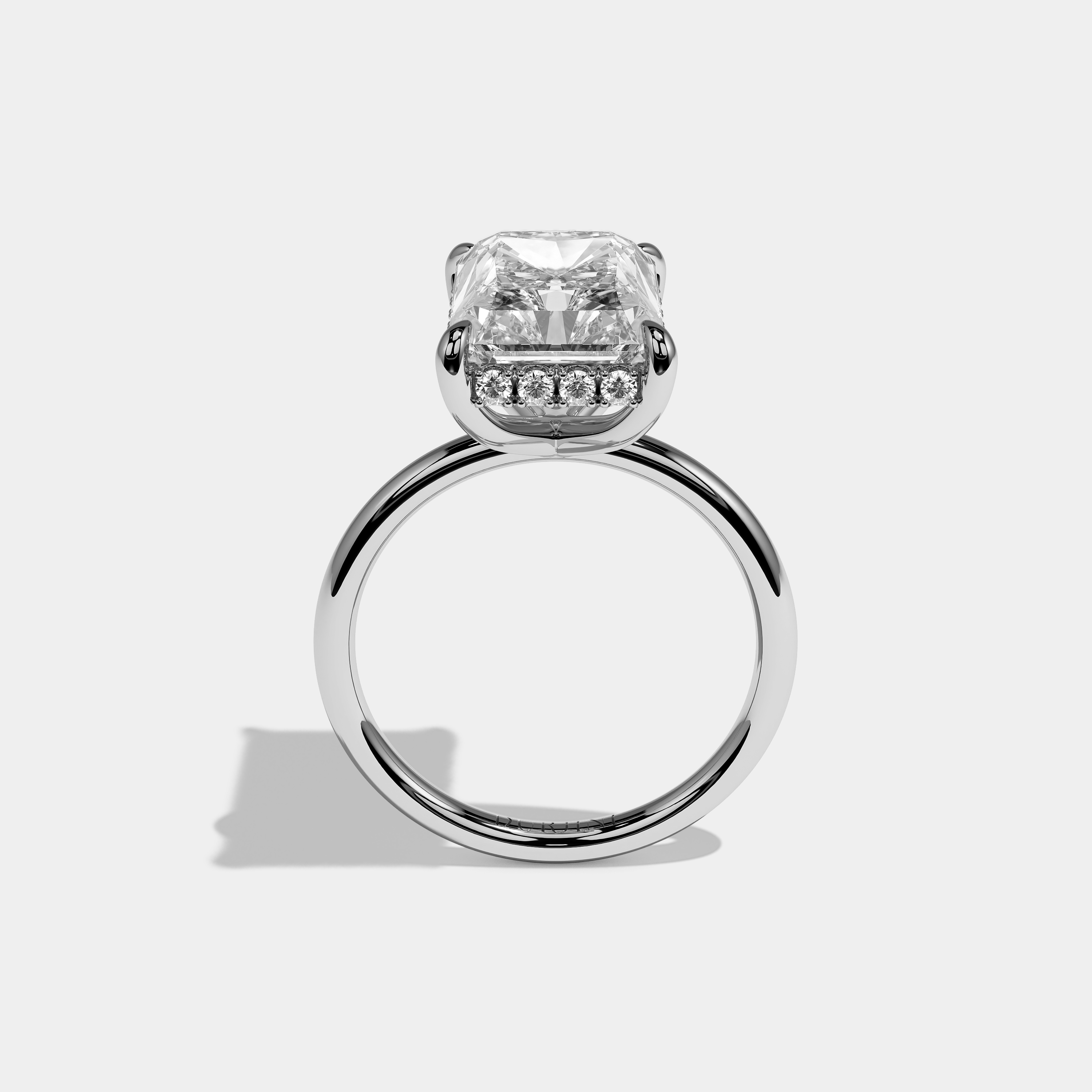 Full view Thalor Étoile Diamond Radiant Halo Engagement Ring 18K White Gold Kurbãni Durjini