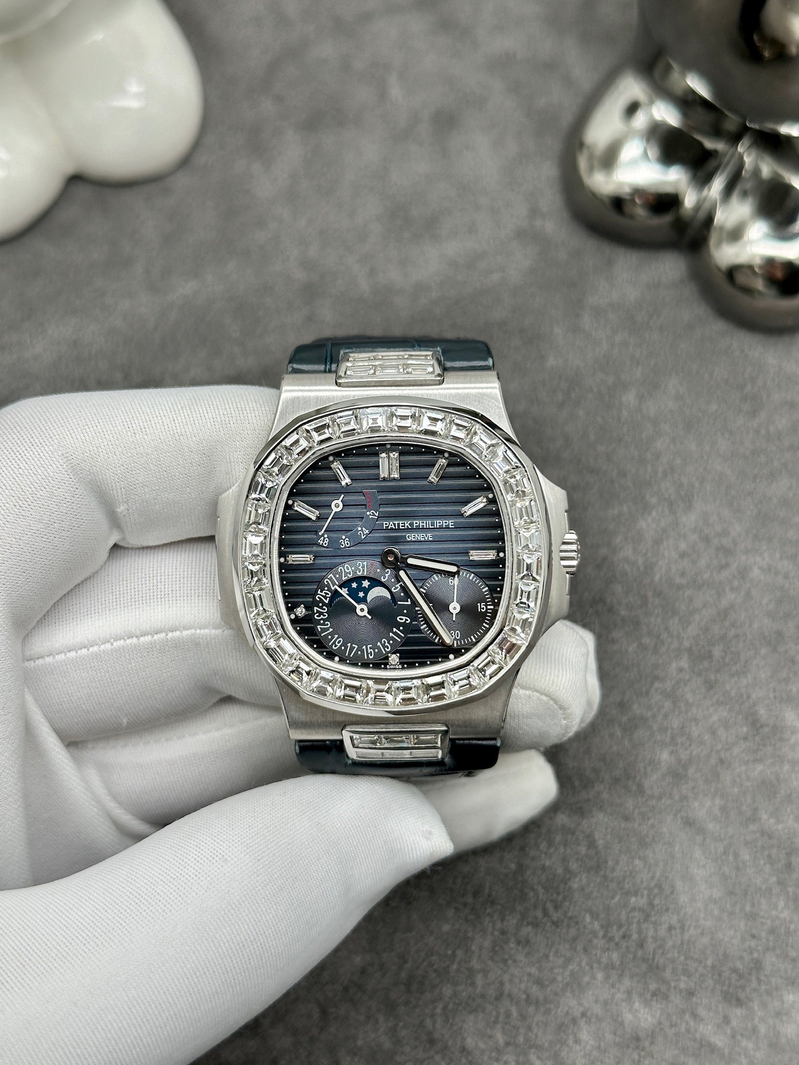 Patek Philippe Nautilus – 5712 – Blue Dial – Blue Strap