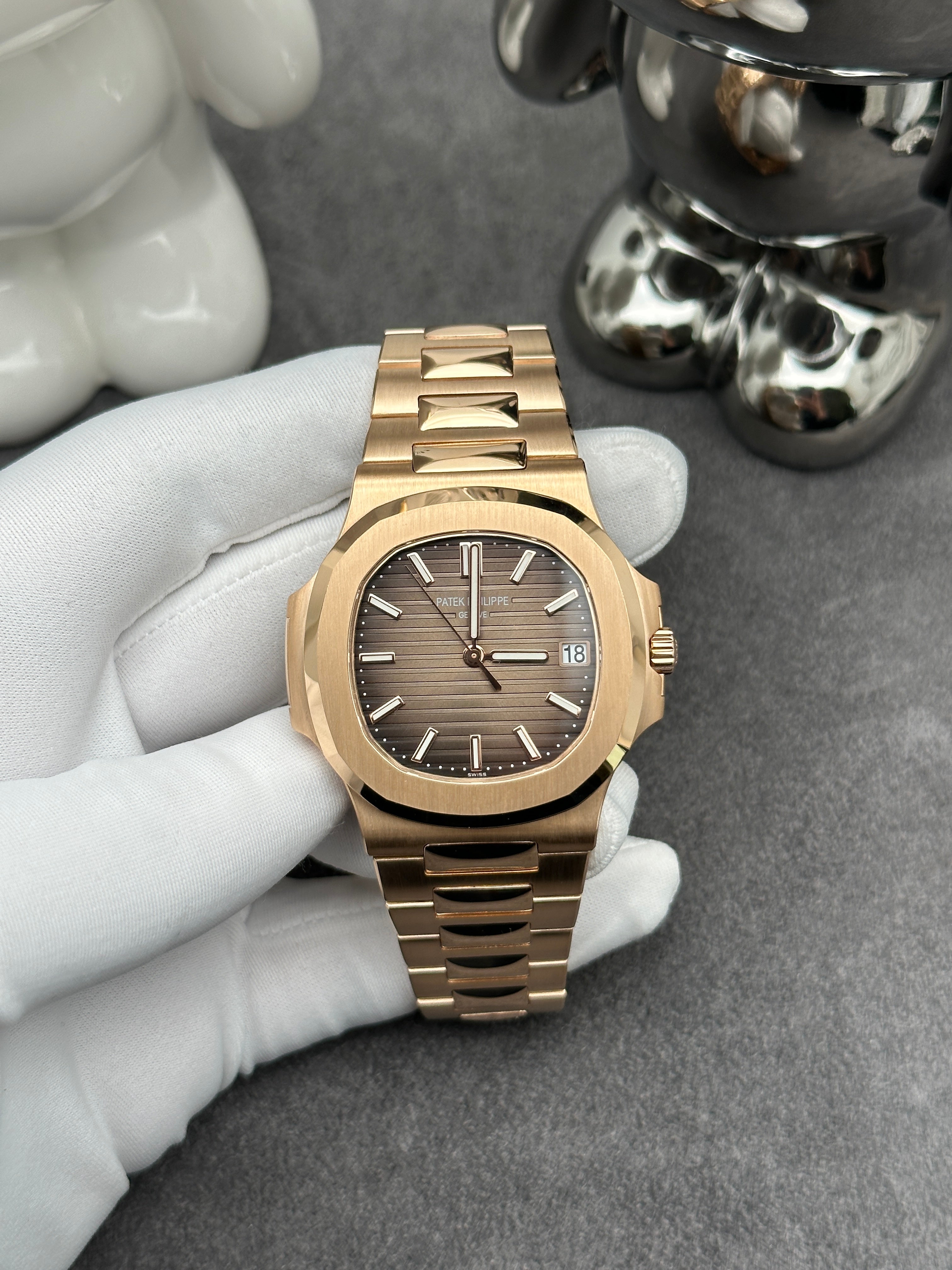 PATEK PHILIPPE NAUTILUS ROSE GOLD 5811/1G-001