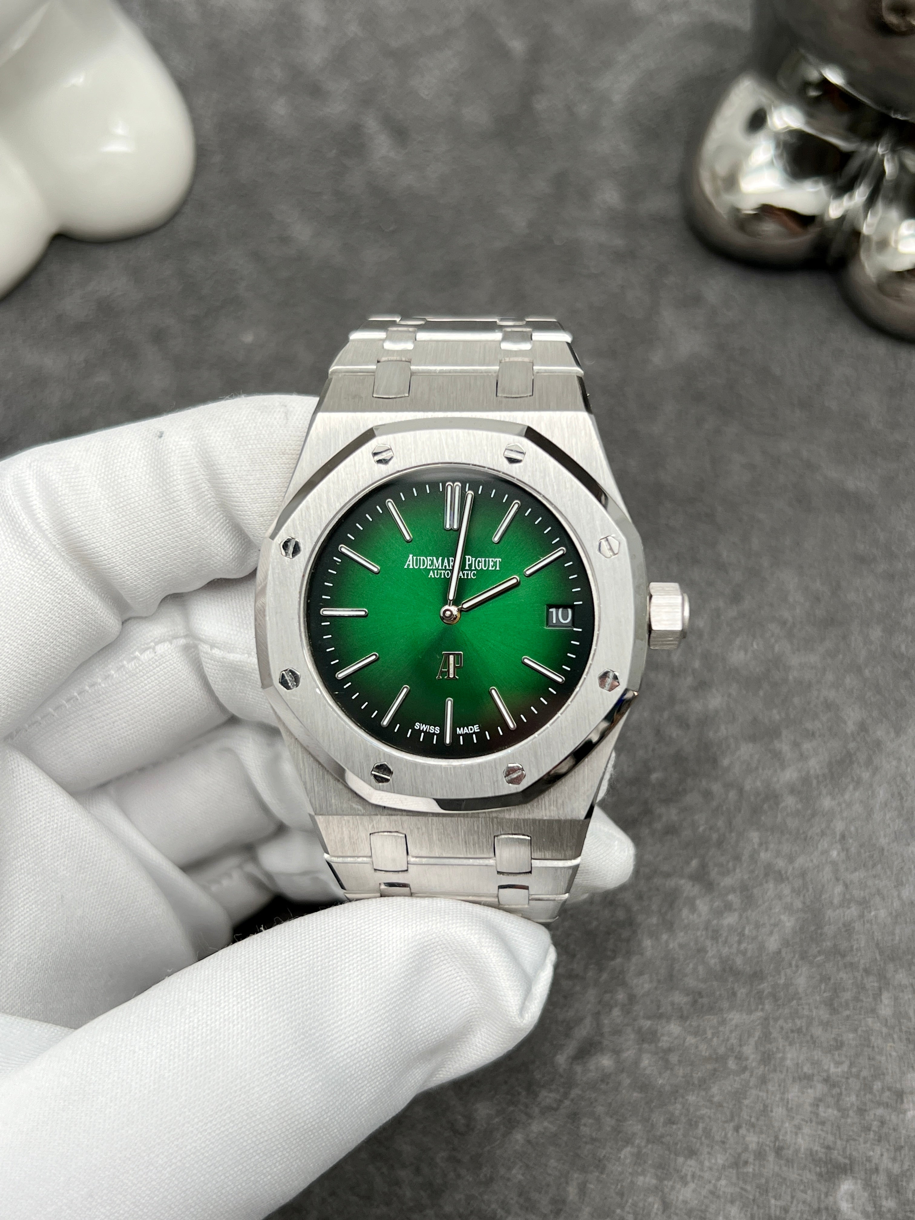 Audemars Piguet Royal Oak 16202PT.OO.1240PT.01 'Jumbo' Extra-Thin 50th Anniversary Hulk