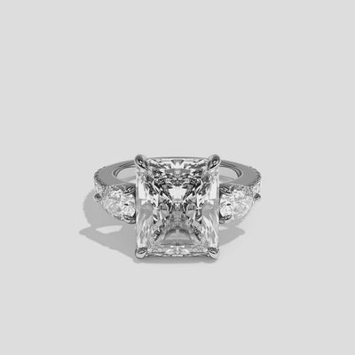 360 Degree View – Kurbãni Durjini Aurelle Élan Diamond Radiant Halo Engagement Ring