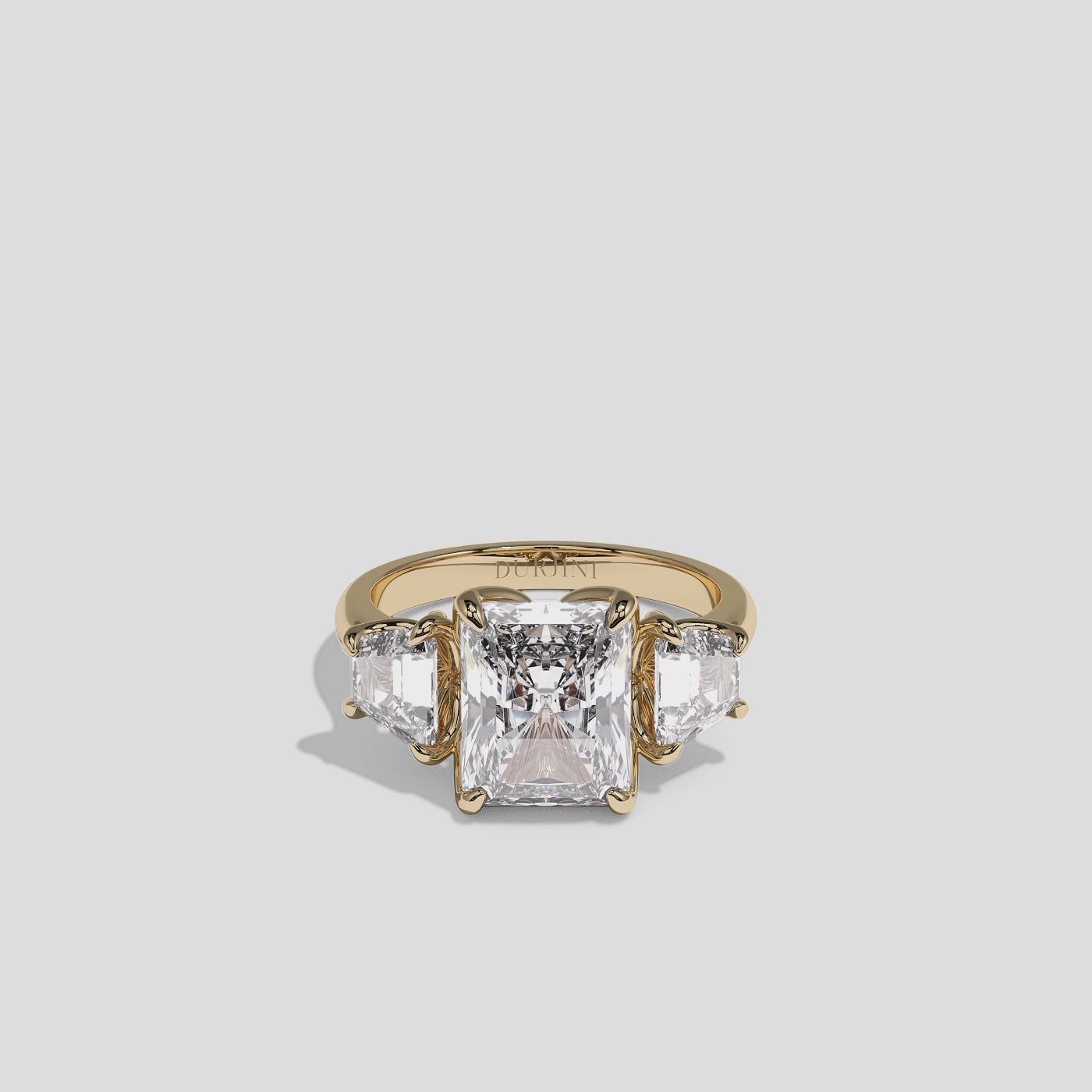 Yehudit Ashwell diamond radiant halo engagement ring in 18K yellow gold by Kurbãni Durjini, 360-degree view