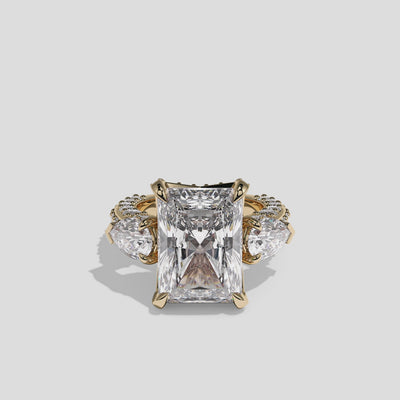 Hannah Eclat Kingsbridge diamond radiant halo engagement ring in 18K yellow gold by Kurbãni Durjini, 360-degree view